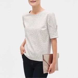 Banana Republic Factory Light Grey Leopard Print Blouse – Size M